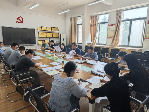 党委会、党委中心组学习.jpg
